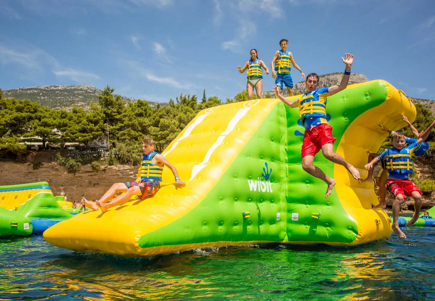 Le Wave, toboggan aquatique du lac de Serre-Ponçon
